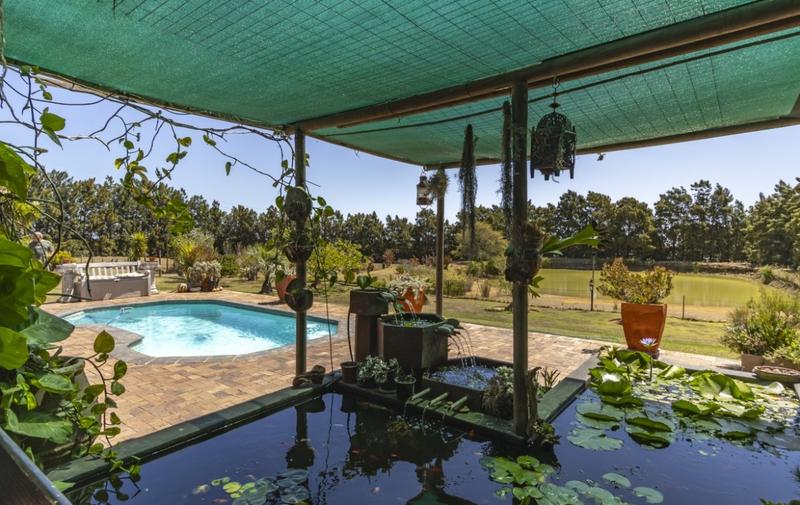 4 Bedroom Property for Sale in Gordons Bay Western Cape